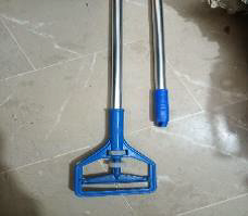 INDUSTRIAL MOP HOLDER WITH ALUMINIUM HANDLE 24MM 48"